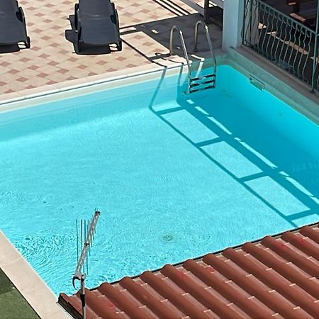 Casa Ginestra - Gonnesa Apartment Luaran gambar