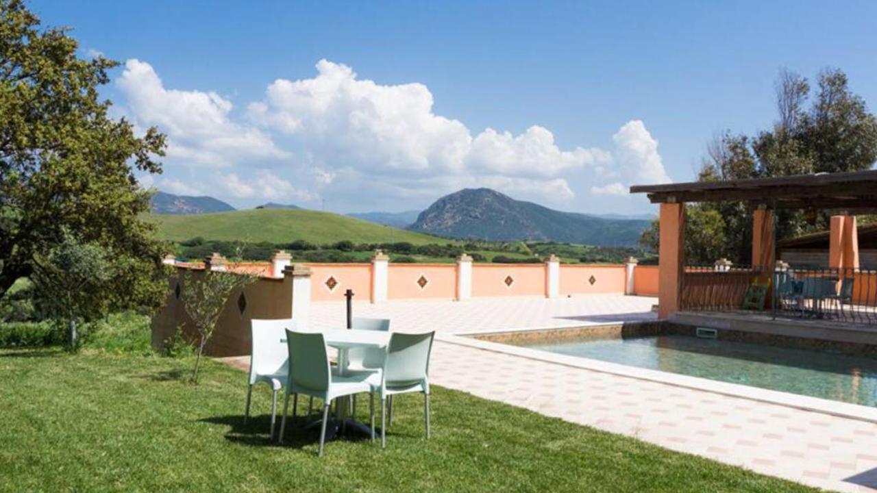 Casa Ginestra - Gonnesa Apartment Luaran gambar