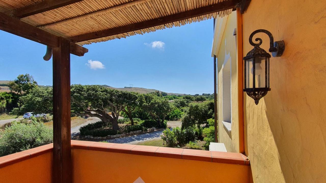Casa Ginestra - Gonnesa Apartment Luaran gambar